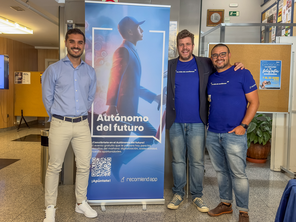 El alcalde, Alejandro Navarro Prieto, visitando la jornada